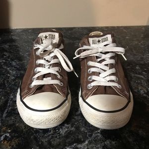 Brown Converse All Star